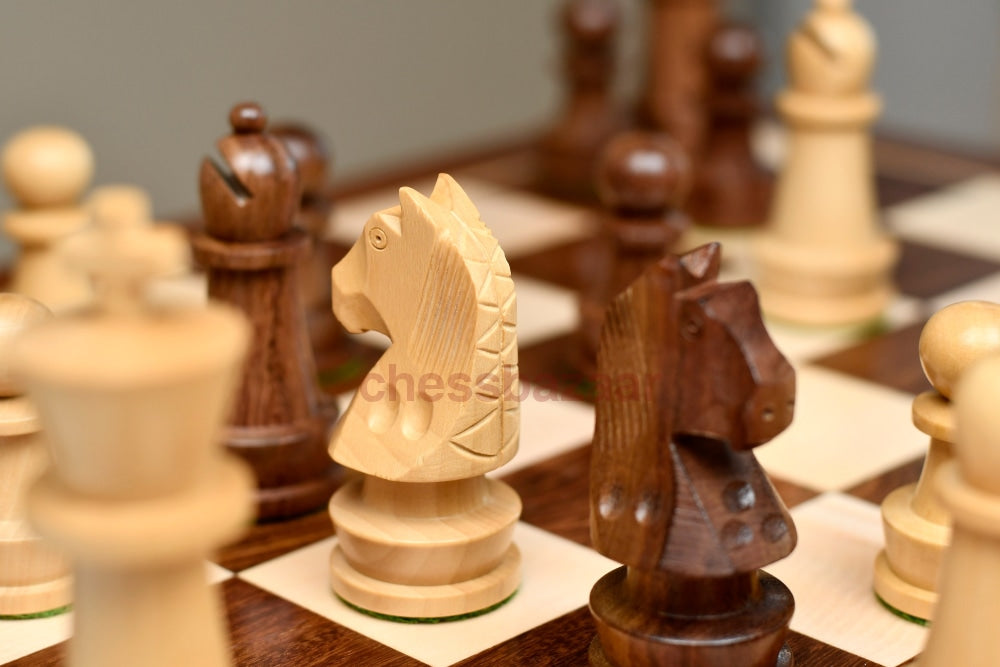 Kombination Aus Staunton-Schachfiguren Der Championship-Serie Sheesham Und Buchsbaum 3 75-Zoll-König