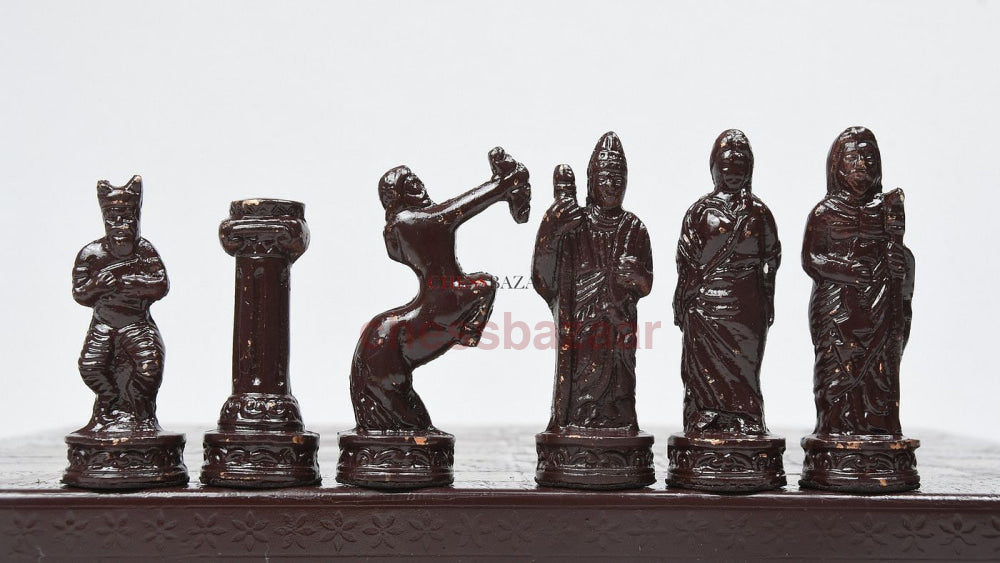 Schachfiguren aus massivem Messing mit sammelbarem Premium-Schachbrett in glänzender Braun- und Goldfarbe