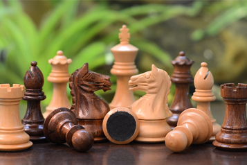 Kostengünstige Schachfiguren