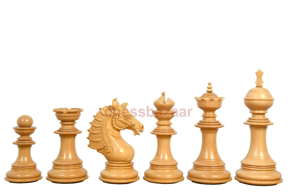 Die handgefertigten dreifach gewichteten Schachfiguren aus Holz der Sikh Empire-Serie aus Knospen-Palisander (Padauk) und indischem Buchsbaum – 4,5 Zoll König mit Aufbewahrungsbox aus echtem Leder