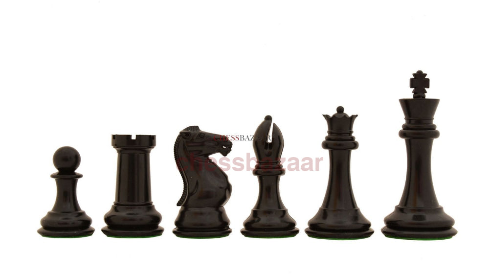 Die Vierfach Gewichteten Schachfiguren Der Superior Staunton-Serie Aus Schwarz Gefärbtem Und Weißem
