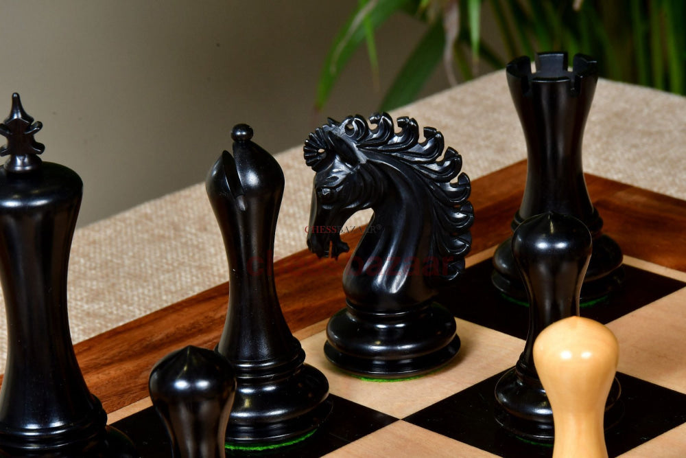 Imperium Ii Luxus Schachfiguren:  Zweifach Gewichtete Handgefertigten Aus Ebenholz Und Buchsbaumholz