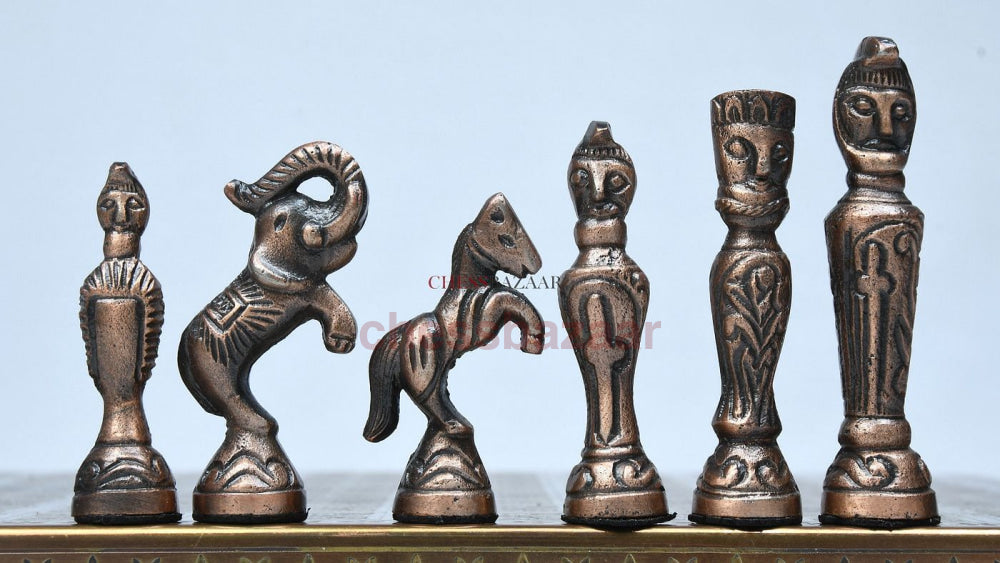 Messing-Schachspiel, handgefertigt, Antik-Finish, Vintage-Stil, Figuren-Schachspiel in antikem Messing und Goldfarbe