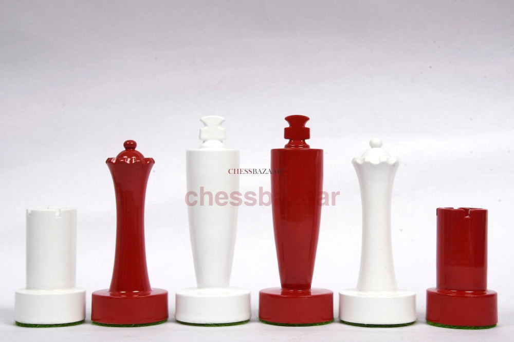 Moderne Minimalistische Schachfiguren Der Berliner-Serie Aus Rot Und Weiss Lackiertem Kastenholz