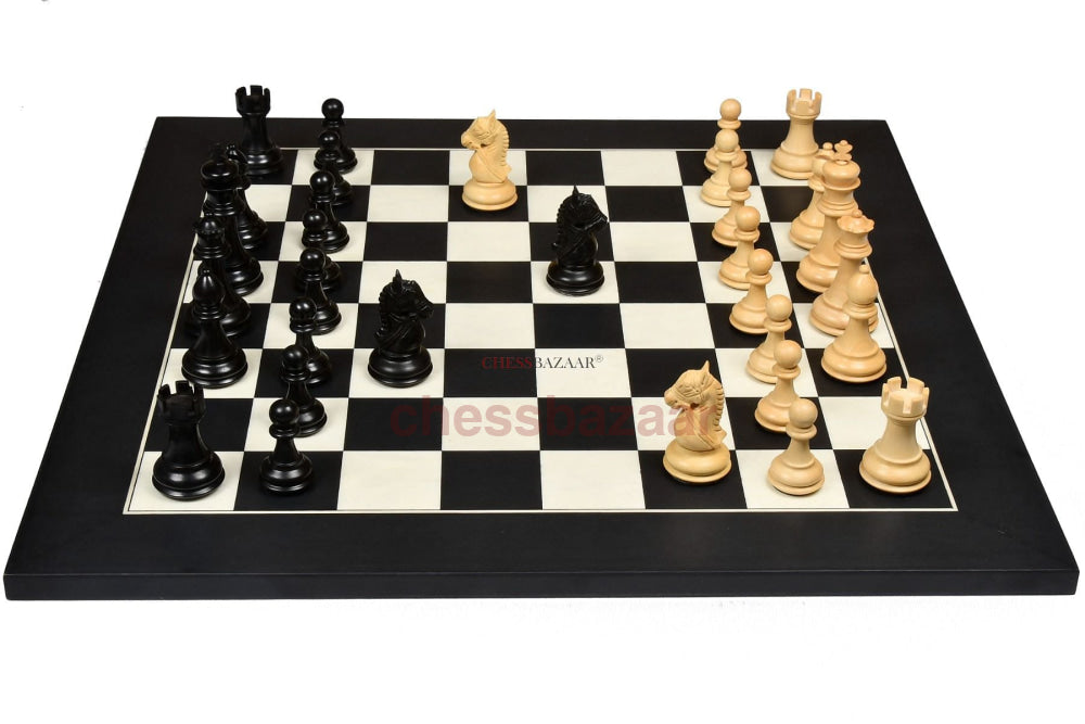 Reproduzierte Antike Calvert-Schachfiguren Mit Dublin-Muster Aus Ebonisiertem Und Natürlichem