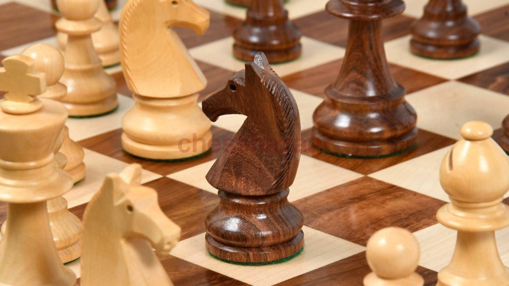 Reproduzierte Französische Chavet Staunton 90Er Jahre Schachfiguren Aus Sheeshamholz Und