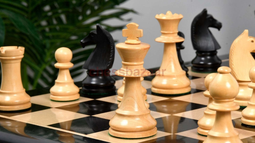 Reproduzierte 90Er Jahre Französische Chavet Schachfiguren: Eingefärbte Handgefertigten