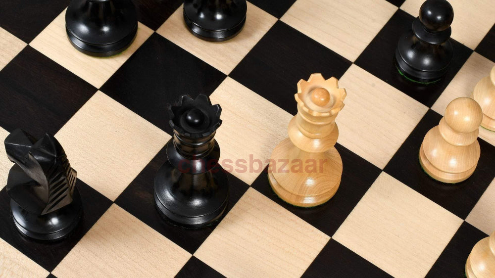 Reproduzierte Rumänisch-Ungarischen Schachturnier Schachfiguren Aus Gebeiztem Buchsbaumholz Und