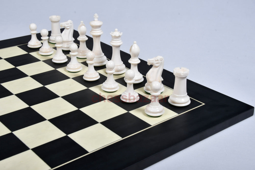 Staunton-Muster Inspiriertes Kamelknochen-Schachspiel Aus Dem 19. Jahrhundert In Schwarz Gefärbtem
