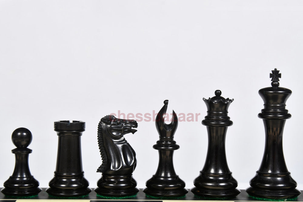 Staunton-Muster Inspiriertes Kamelknochen-Schachspiel Aus Dem 19. Jahrhundert In Schwarz Gefärbtem